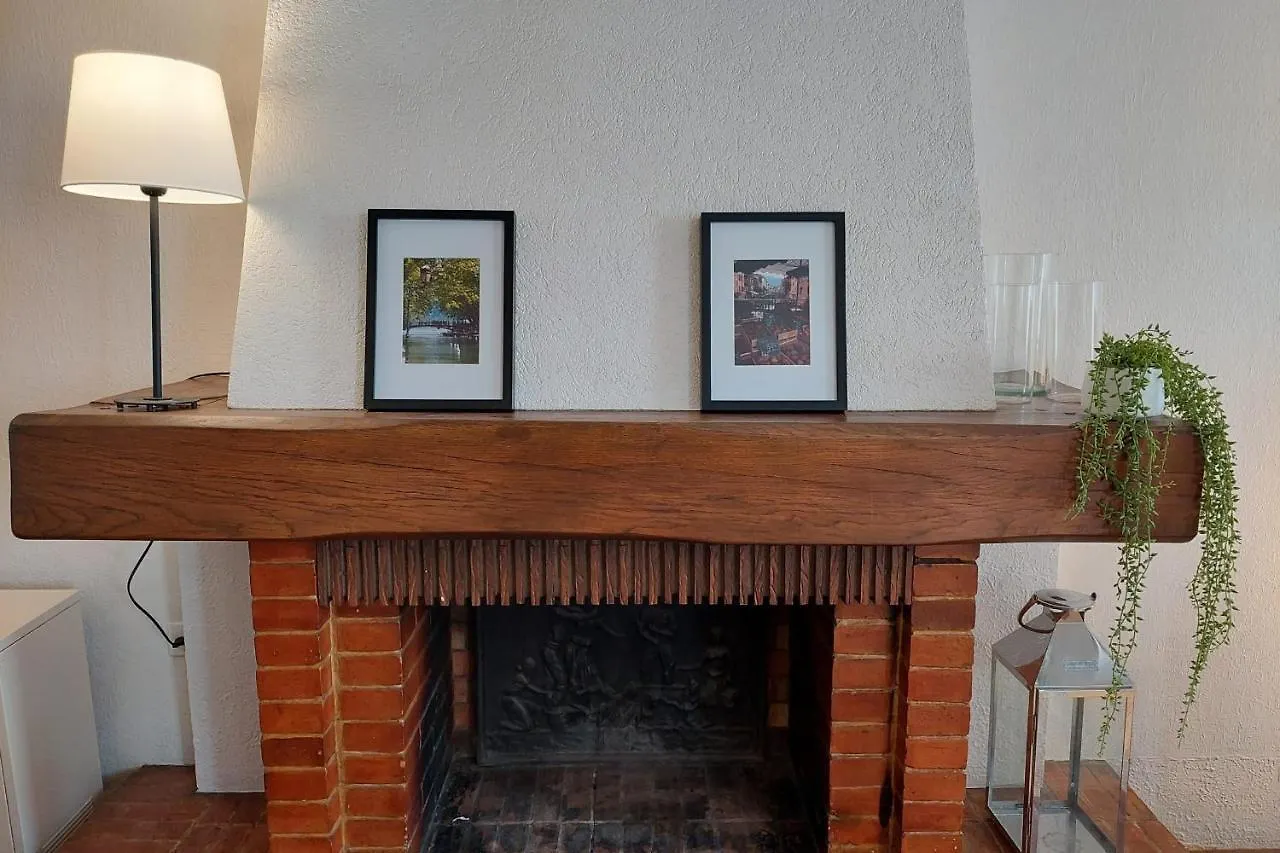 Lägenhet Le Vintage - Appartement En Plein Coeur De La Vieille Ville Annecy